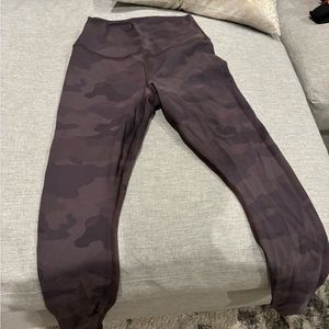 Alo yoga pants